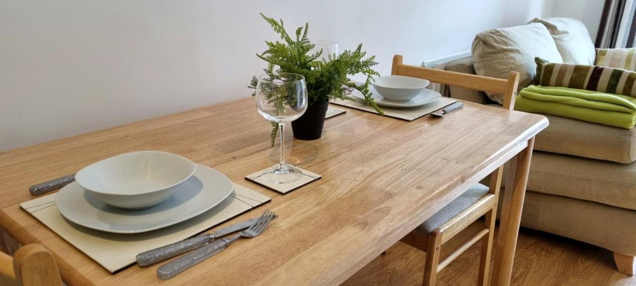 360 Serviced Accommodations - Colchester Marine Quay - 1 Double Bedroom Apartment Esterno foto
